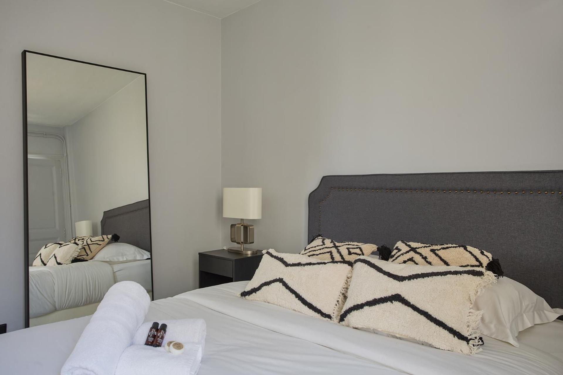 Residence Beaubourg Le Marais By Studio Prestige ปารีส ภายนอก รูปภาพ
